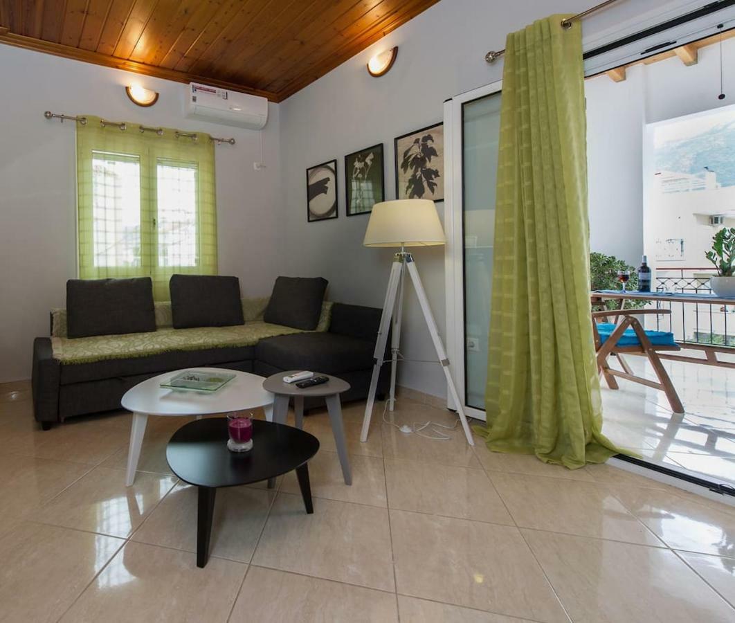 Thano'S Stylish Flat Just 150M To The Beach Faraí Eksteriør billede